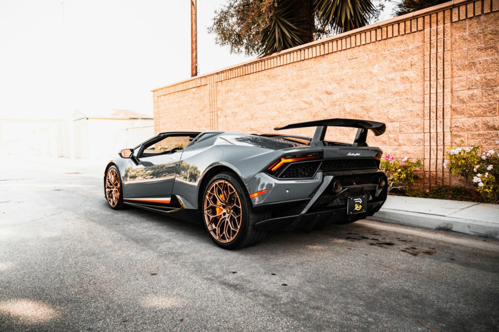 pexels-lynxexotics-3752194